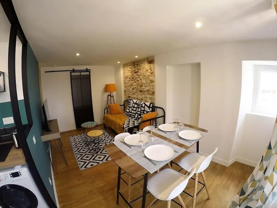 Apartament L'Ecrin De Pauline Dinan 0*,  Francja